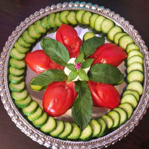  عکس خيار.گوجه.پنير.ريحان.